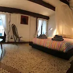 Cosy Apt For 6 Pp Between San Marco And Rialto Bridge Apartment