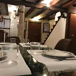 Apartment Cosy Apt For 6 Pp Between San Marco And Rialto Bridge *