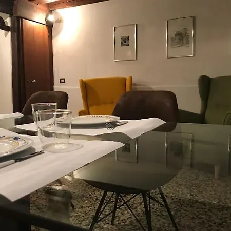 Cosy Apt For 6 Pp Between San Marco And Rialto Bridge Venecia