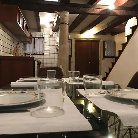 Apartamento Cosy Apt For 6 Pp Between San Marco And Rialto Bridge Venecia