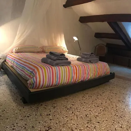Cosy Apt For 6 Pp Between San Marco And Rialto Bridge * Venedig
