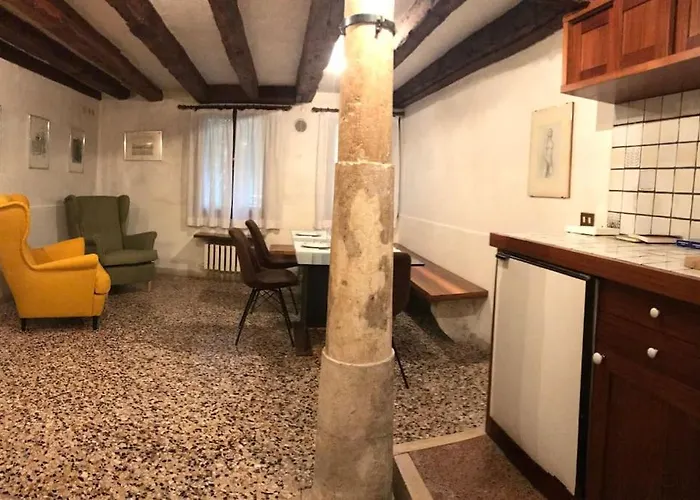 Cosy Apt For 6 Pp Between San Marco And Rialto Bridge Venedig